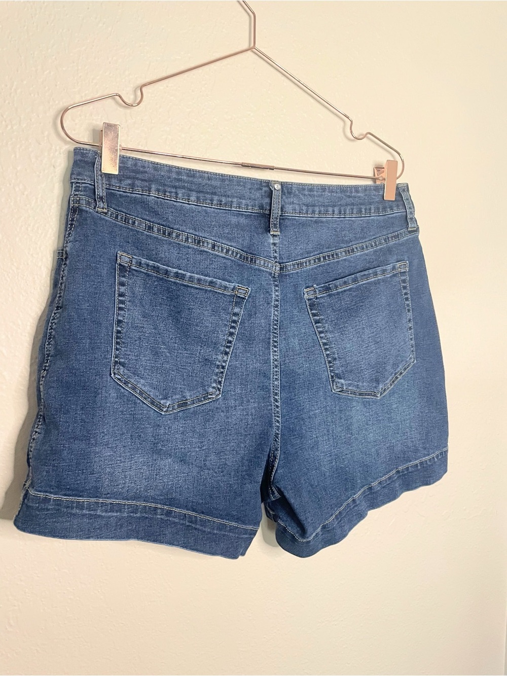 RM Rebecca Minkoff High Rise A-Line Denim Shorts 10P - Picture 3 of 8